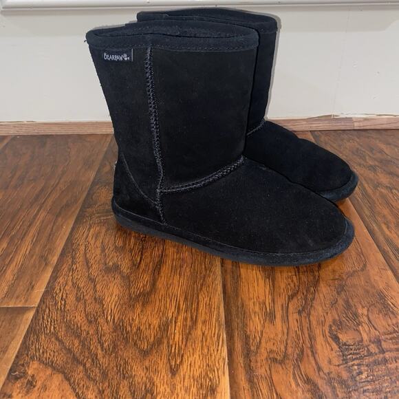 Bearpaw Evangeline Short Youth Sz 5 Suede Blk Boots Sheepskin Wool Lining 2414Y - Picture 1 of 9